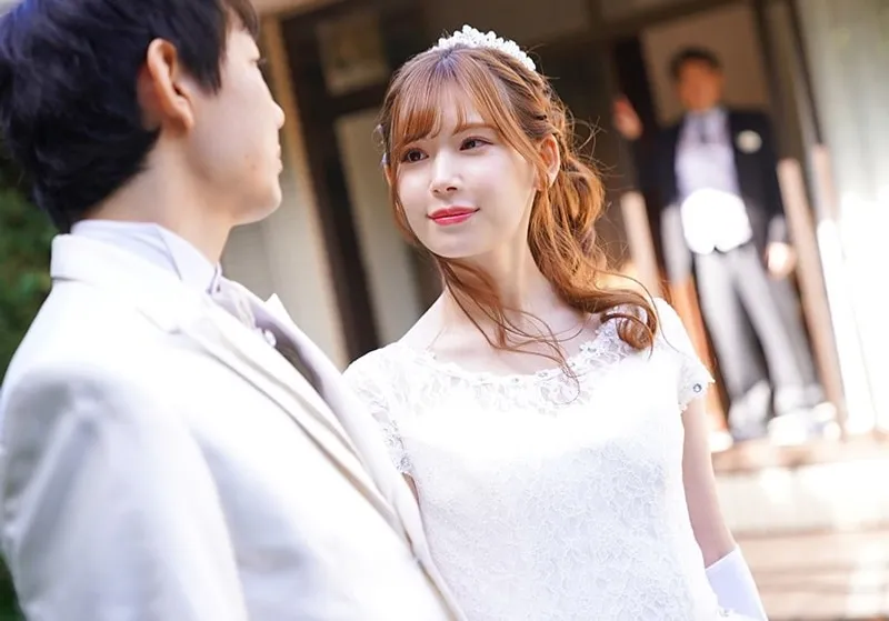 Bố người chồng chịch vợ sắp cưới của con trai ngay sau lễ cưới của con trai